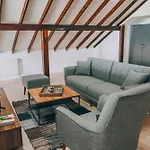 Lotus Goel Evi -private With Heated Pool Serdivan